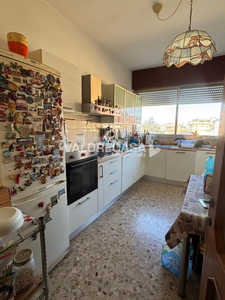 Apartamento de 3 habitaciónes en Carrara, Italy No. 14682