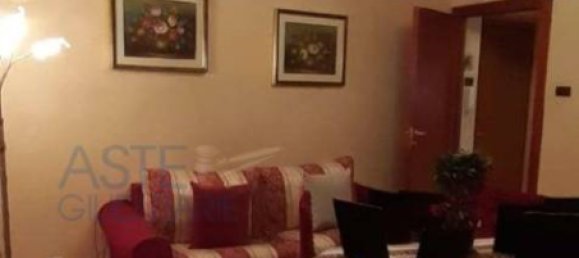 5 rooms Apartment in Taranto, Italy No. 339887 3