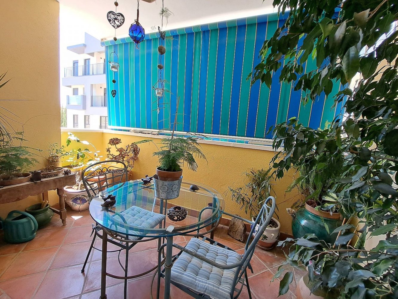 4 bedrooms Apartment in Estepona, Spain No. 238498