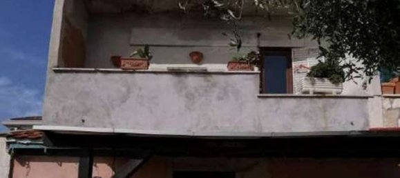 Apartamento de 6 habitaciónes en Pomezia, Italy No. 195767 12