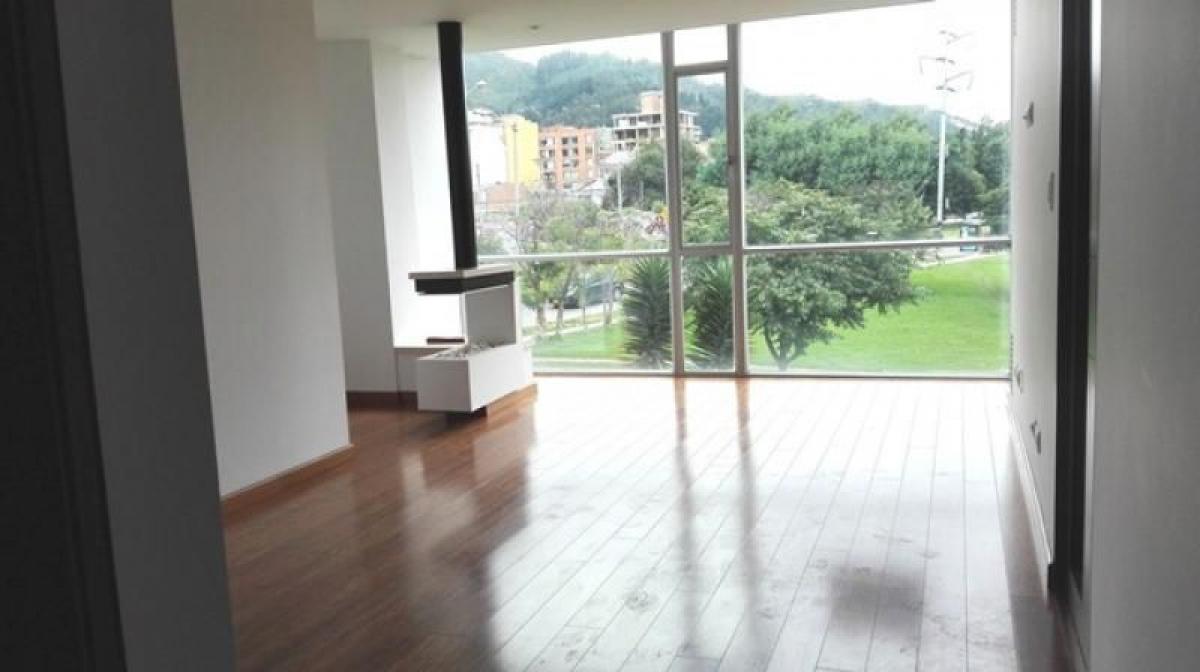 3 bedrooms House in Bogota, Colombia No. 13753