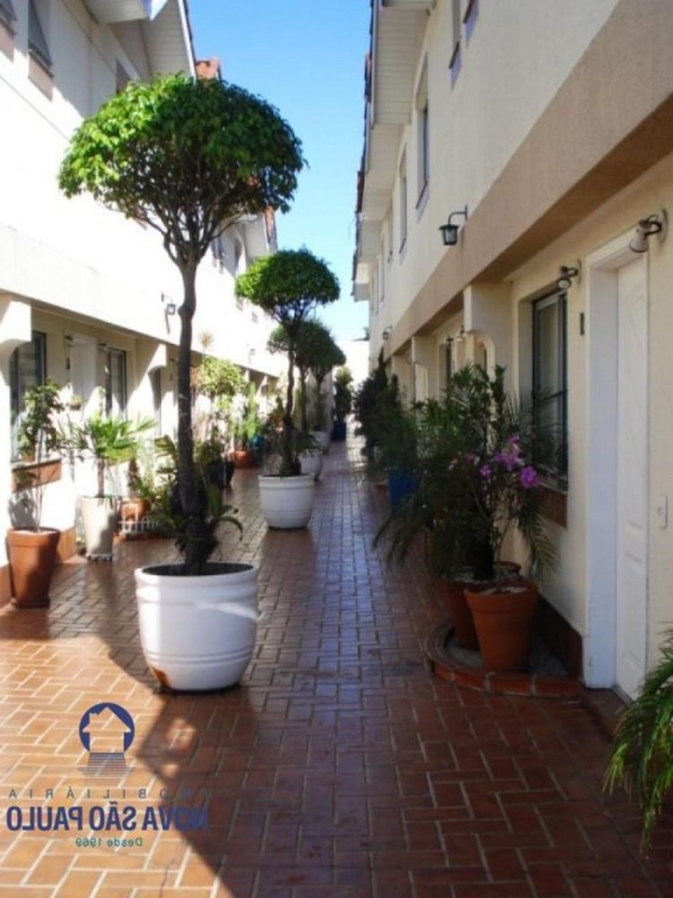 Casa de 3 dormitorios en Sao Paulo, Brazil No. 434249