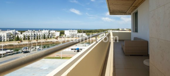 Apartamento de 3 dormitorios en Quarteira, Portugal No. 144955 19