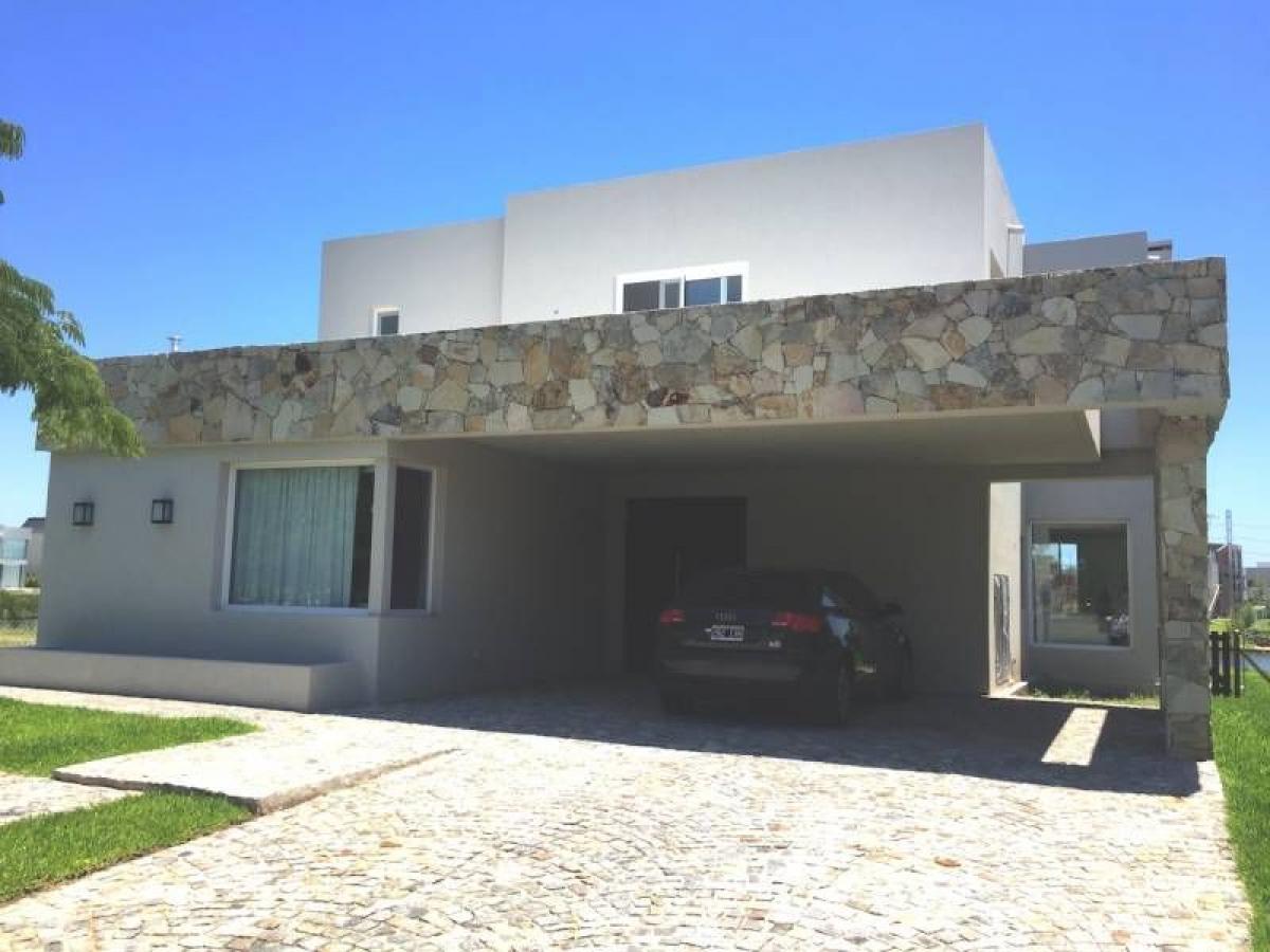 Casa T4 em Tigre, Argentina N.º 20958