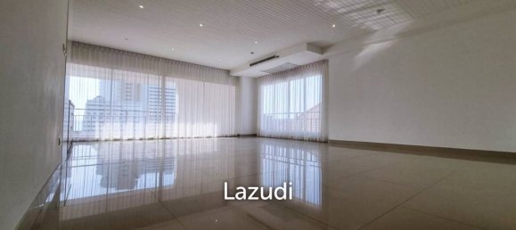 4 bedrooms Condo in Bang Lamung, Thailand No. 15523 7