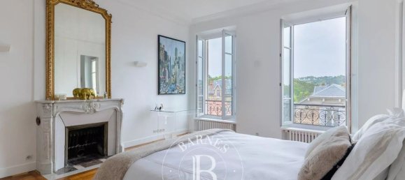 4 bedrooms Apartment in Yvelines, France No. 130686 15