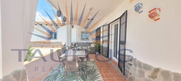 3 bedrooms House in Canillas De Albaida, Spain No. 191070 3