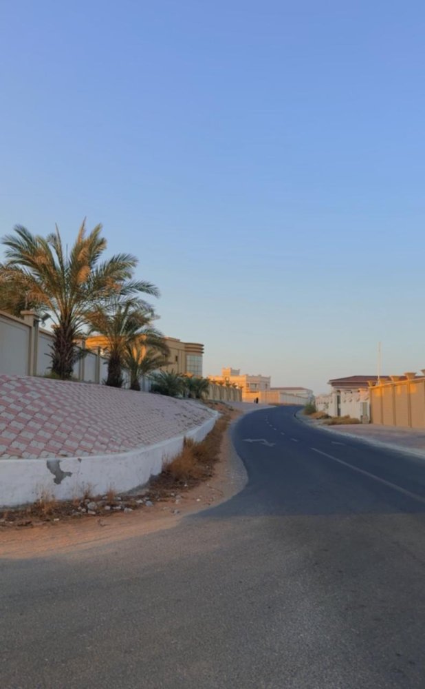 Villa de 11 dormitorios en Al Dhait, UAE No. 106982