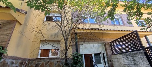 Casa de 4 dormitorios en Pedrezuela, Spain No. 173788 2