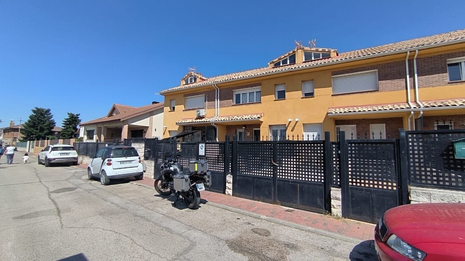 Casa de 4 dormitorios en Pedrezuela, Spain No. 173788