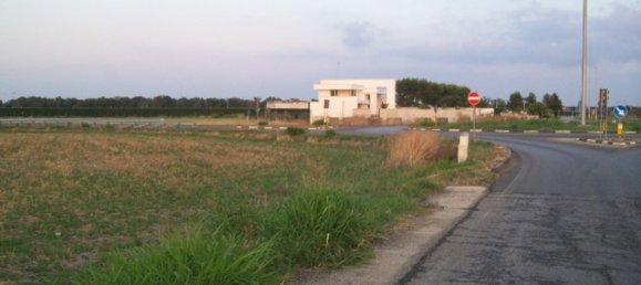 18322m² Land in Mesagne, Italy No. 254795 4