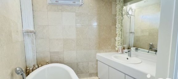 Квартира с 3 спальнями в Ле Павийон-су-Буа, Франция № 300216 5