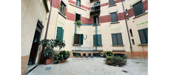 3 bedrooms Apartment in Milan, Italy No. 360746 32