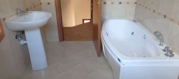 Дом с 4 спальнями в Фонди, Италия № 311403 13