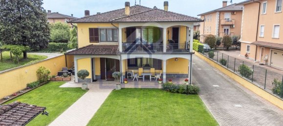 6 rooms Villa in Chignolo Po, Italy No. 89874 2