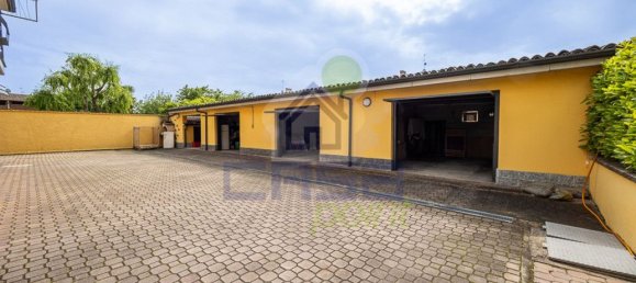 6 rooms Villa in Chignolo Po, Italy No. 89874 12