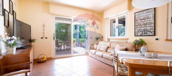 Вилла с 24 комнатами в Фабриано, Италия № 8297 9