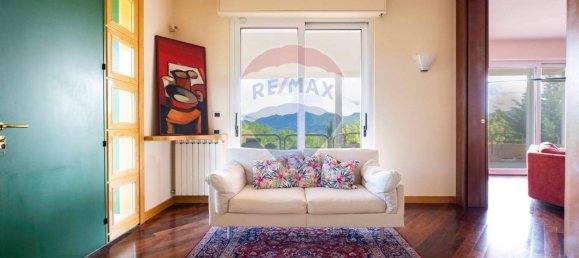 Вилла с 24 комнатами в Фабриано, Италия № 8297 18