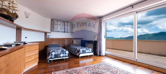 Вилла с 24 комнатами в Фабриано, Италия № 8297 32