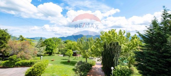 Вилла с 24 комнатами в Фабриано, Италия № 8297 24