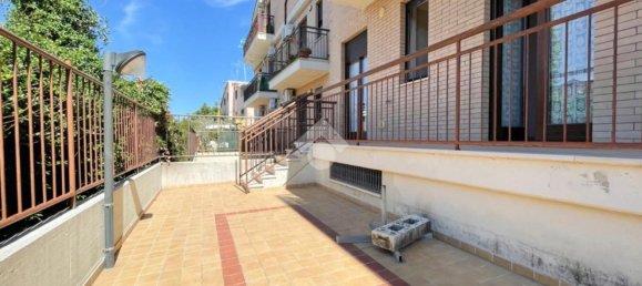 3 bedrooms Apartment in Vasto, Italy No. 339838 8
