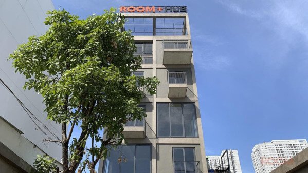 325m² House in District 7, Vietnam No. 7642