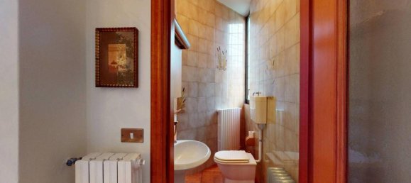 Вилла с 6 комнатами в Севезо, Италия № 40870 11