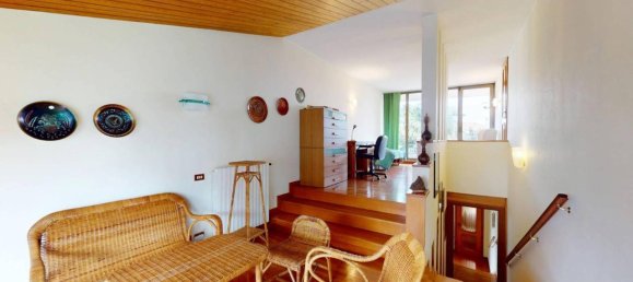 Вилла с 6 комнатами в Севезо, Италия № 40870 45