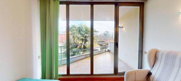 Вилла с 6 комнатами в Севезо, Италия № 40870 27