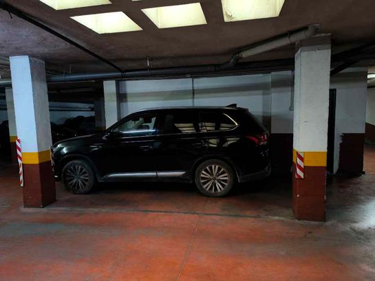  Garage in Cadiz, Spain No. 229308