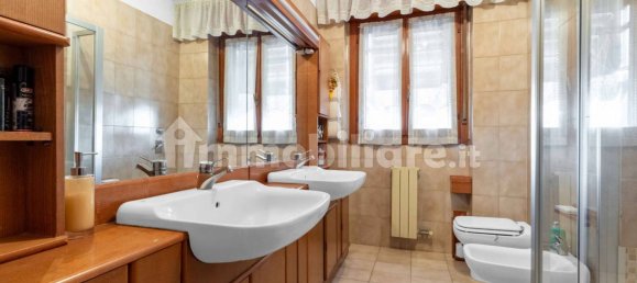 3 bedrooms Apartment in Milan, Italy No. 352245 25