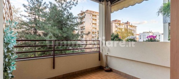 3 bedrooms Apartment in Milan, Italy No. 352245 10