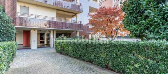 Apartamento de 3 dormitorios en Milan, Italy No. 352245 32