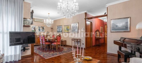 3 bedrooms Apartment in Milan, Italy No. 352245 5