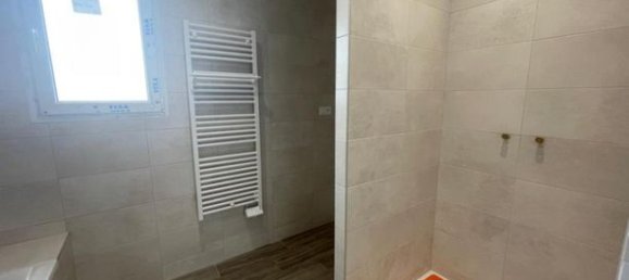 3 bedrooms House in Saint-Pierre-la-Cour, France No. 303421 5