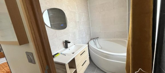 10 Schlafzimmer Haus in Manche, France, Nr. 325763 9