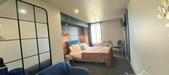 10 Schlafzimmer Haus in Manche, France, Nr. 325763 8