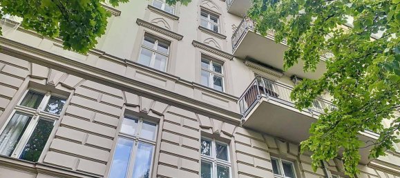 Квартира с 2 спальнями в Пренцлауэр-Берг, Германия № 48673 4