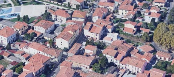 6 rooms Apartment in Vecchiano, Italy No. 195741 4