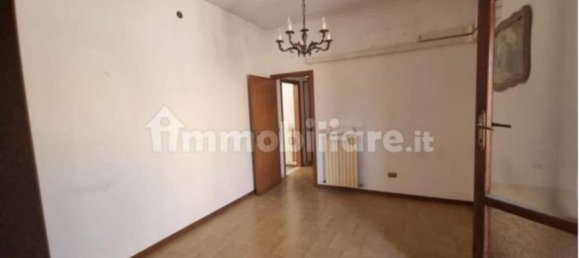 6 rooms Apartment in Vecchiano, Italy No. 195741 8