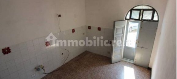 6 rooms Apartment in Vecchiano, Italy No. 195741 12