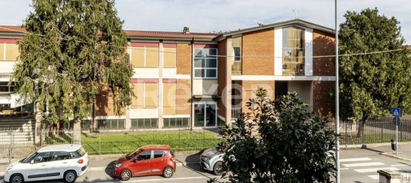 20-Zimmer Villa in Vimercate, Italy, Nr. 171919 18