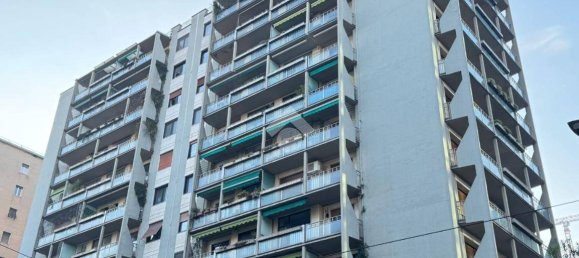 3 bedrooms Apartment in Milan, Italy No. 333209 5