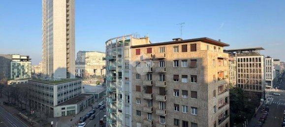 3 bedrooms Apartment in Milan, Italy No. 333209 7