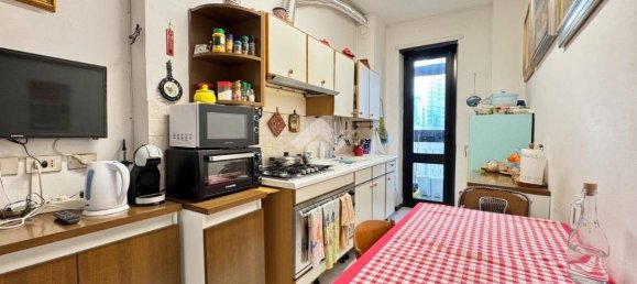 3 bedrooms Apartment in Milan, Italy No. 333209 18