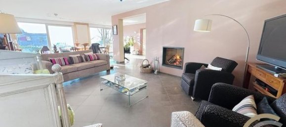 5 bedrooms House in Saint-Max, France No. 310117 11