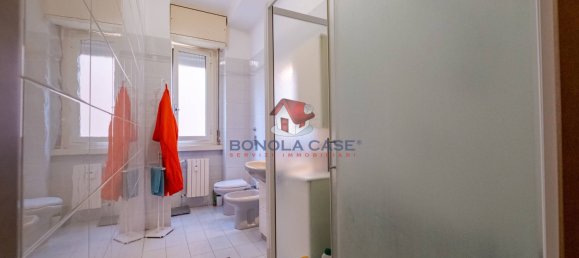 2 bedrooms Apartment in Milan, Italy No. 324254 15