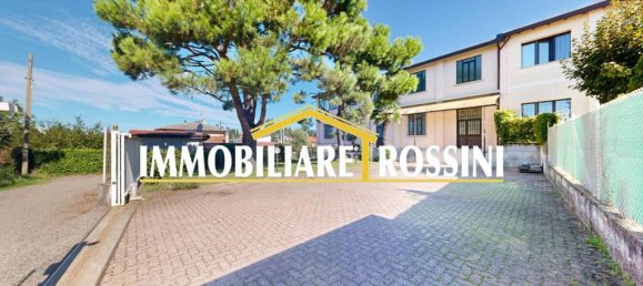 4 chambres Villa à Gazzada Schianno, Italy No. 360846 4