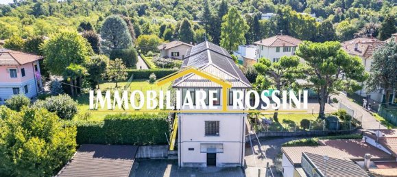 4 chambres Villa à Gazzada Schianno, Italy No. 360846 8