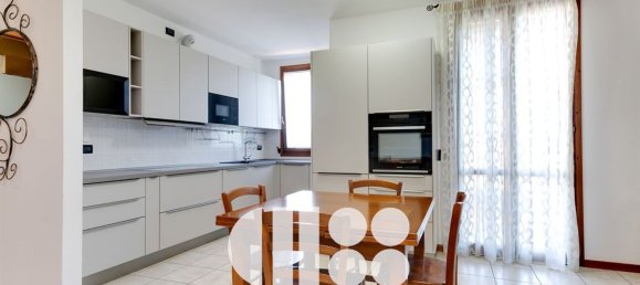 4 bedrooms Apartment in Cesena, Italy No. 380291 3